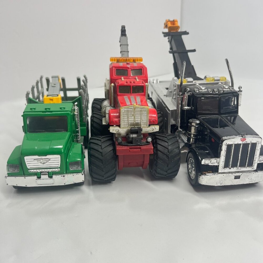 Lot of 3 Assorted Tow Truck and Logging truck Battat New Ray Kenworth